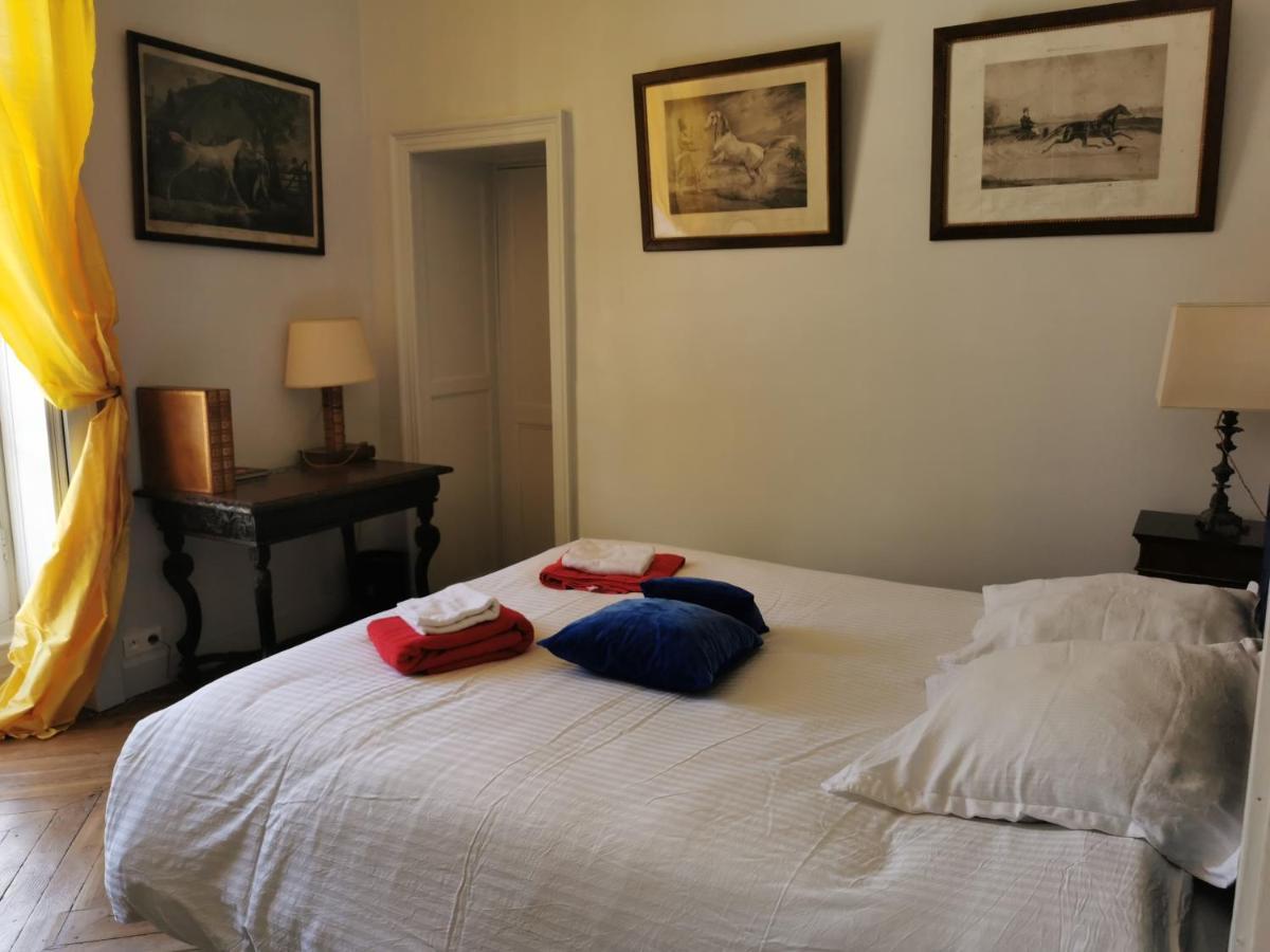 Chateau Des Barres Sainpuits 外观 照片